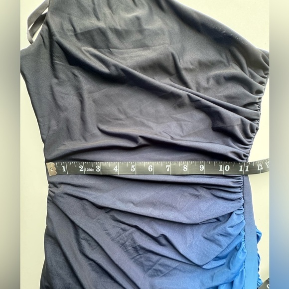 Betsy & Adam’s One shoulder Ruched Maxi Dress Size 4 Blue Ombre - Picture 6 of 9